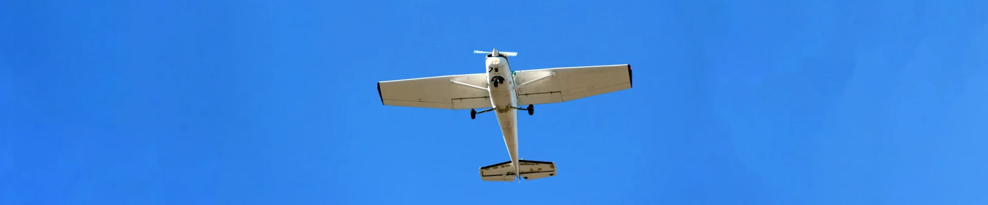 Урок по пилотиране на самолет край Казанлък
