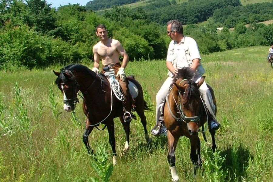Преход с коне и нощувка Кърпачево