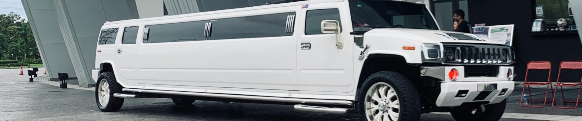 Парти с лимузина Hummer