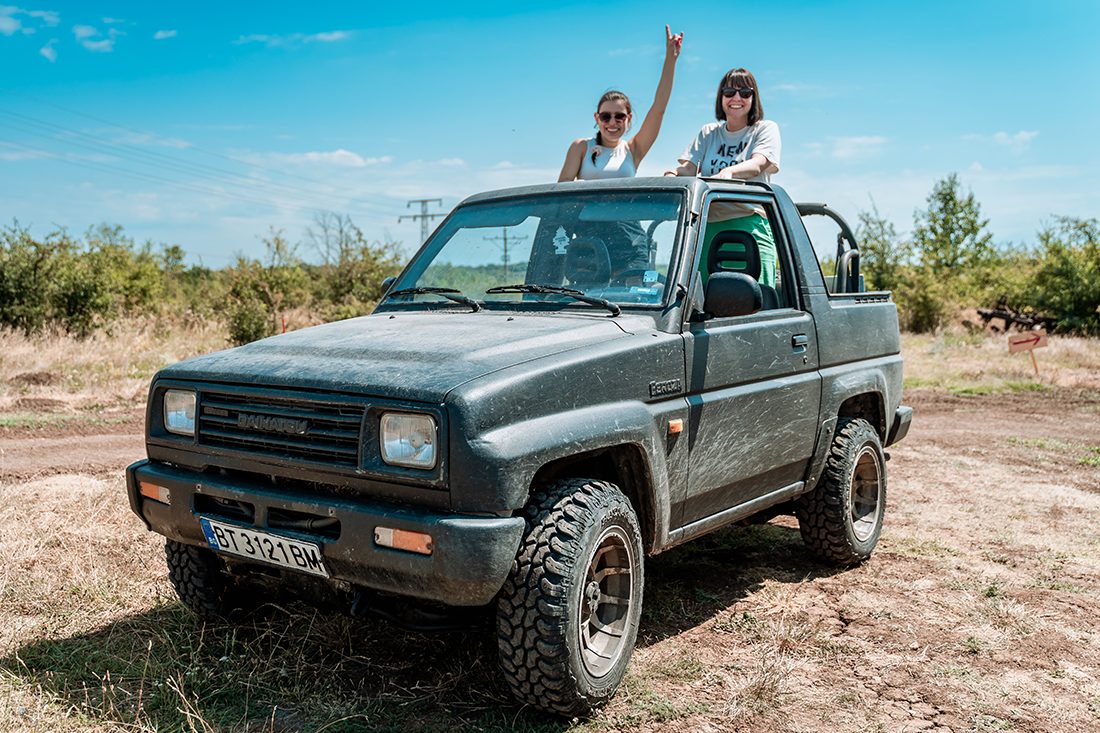 Избери своя джип и маршрут