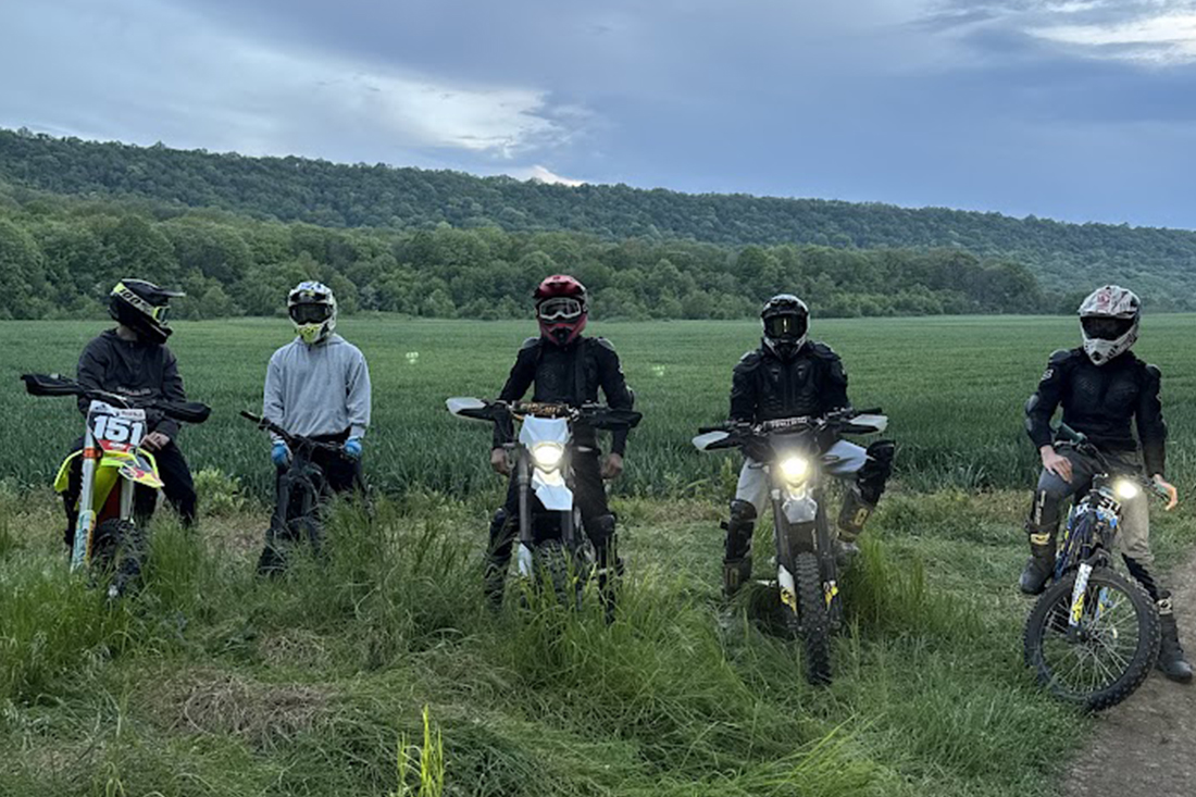 Събери компанията