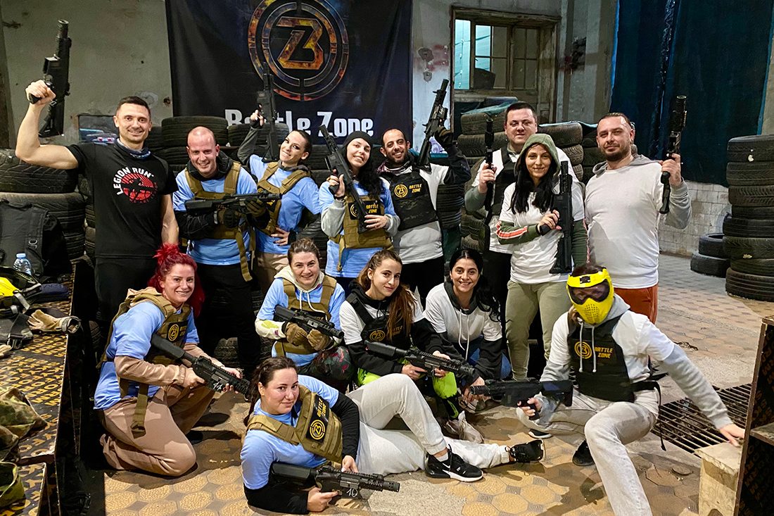 Епичен екшън с приятели