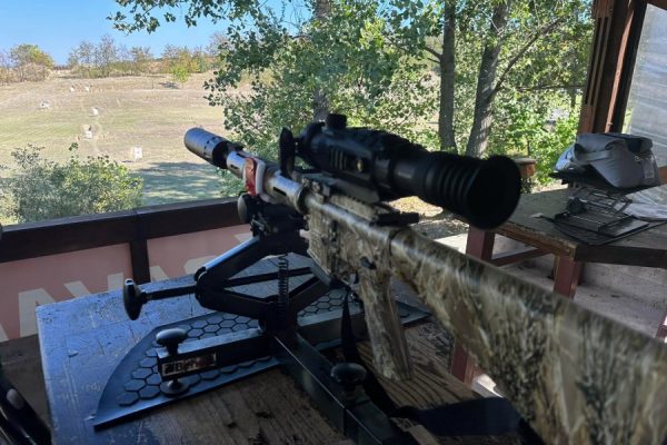 Стреляй с Глок, AR15 и Калашник