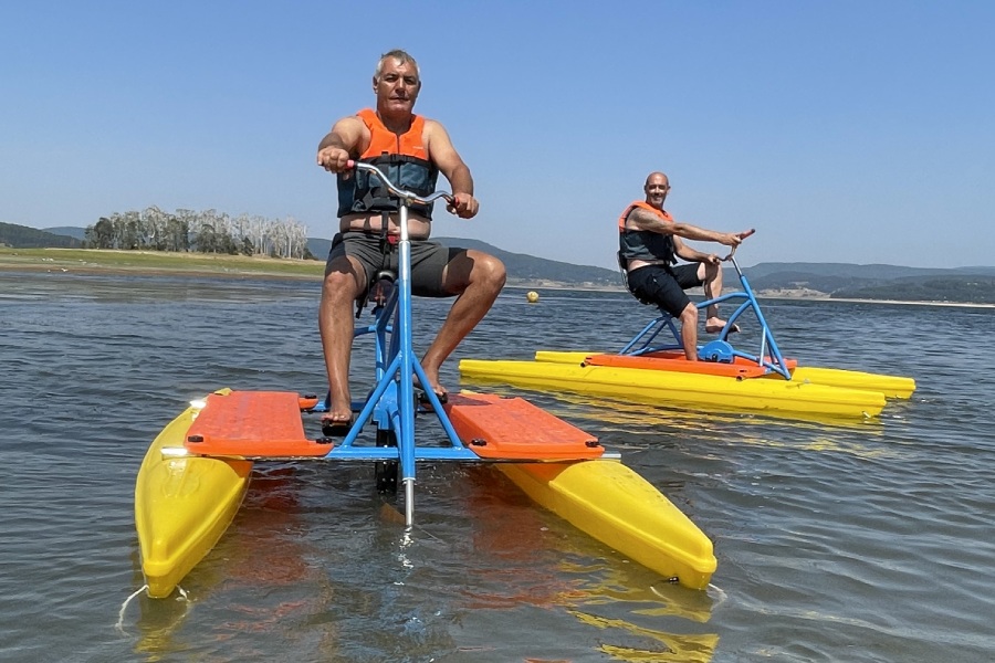 На яз. Искър - до София