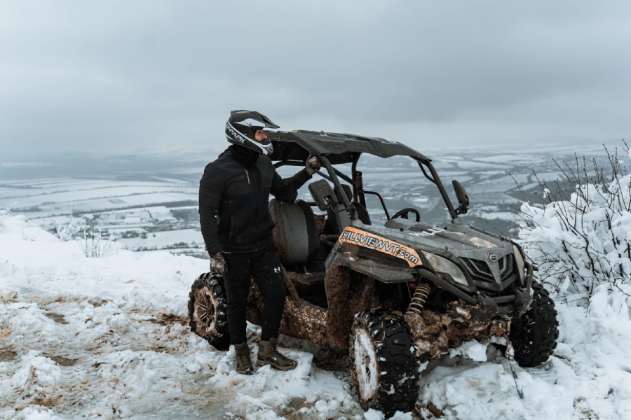 Бъги под наем