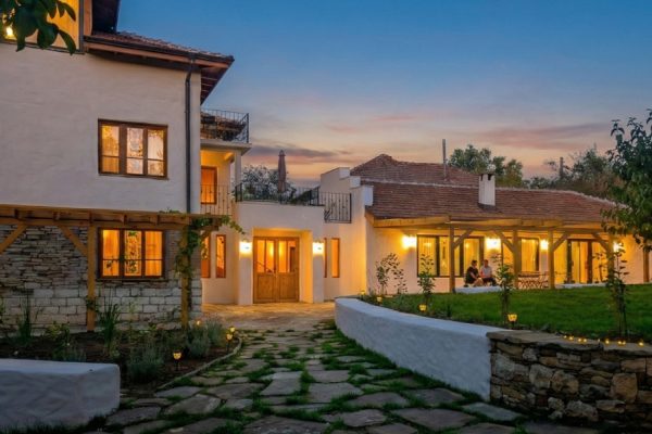 Почивка за 2-ма