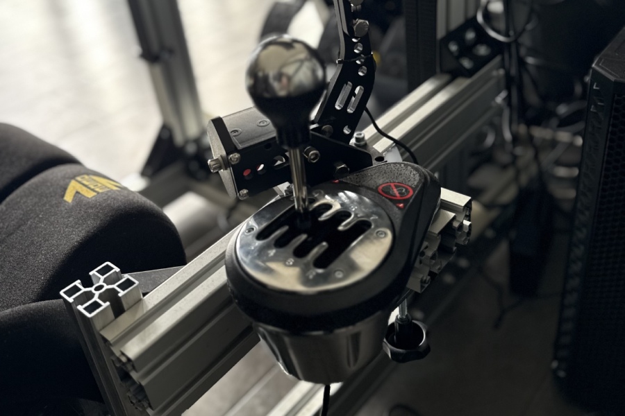 Професионален симулатор