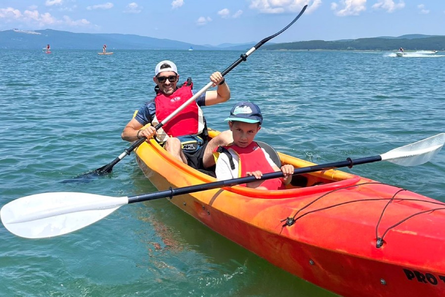 Ден на яз. Искър